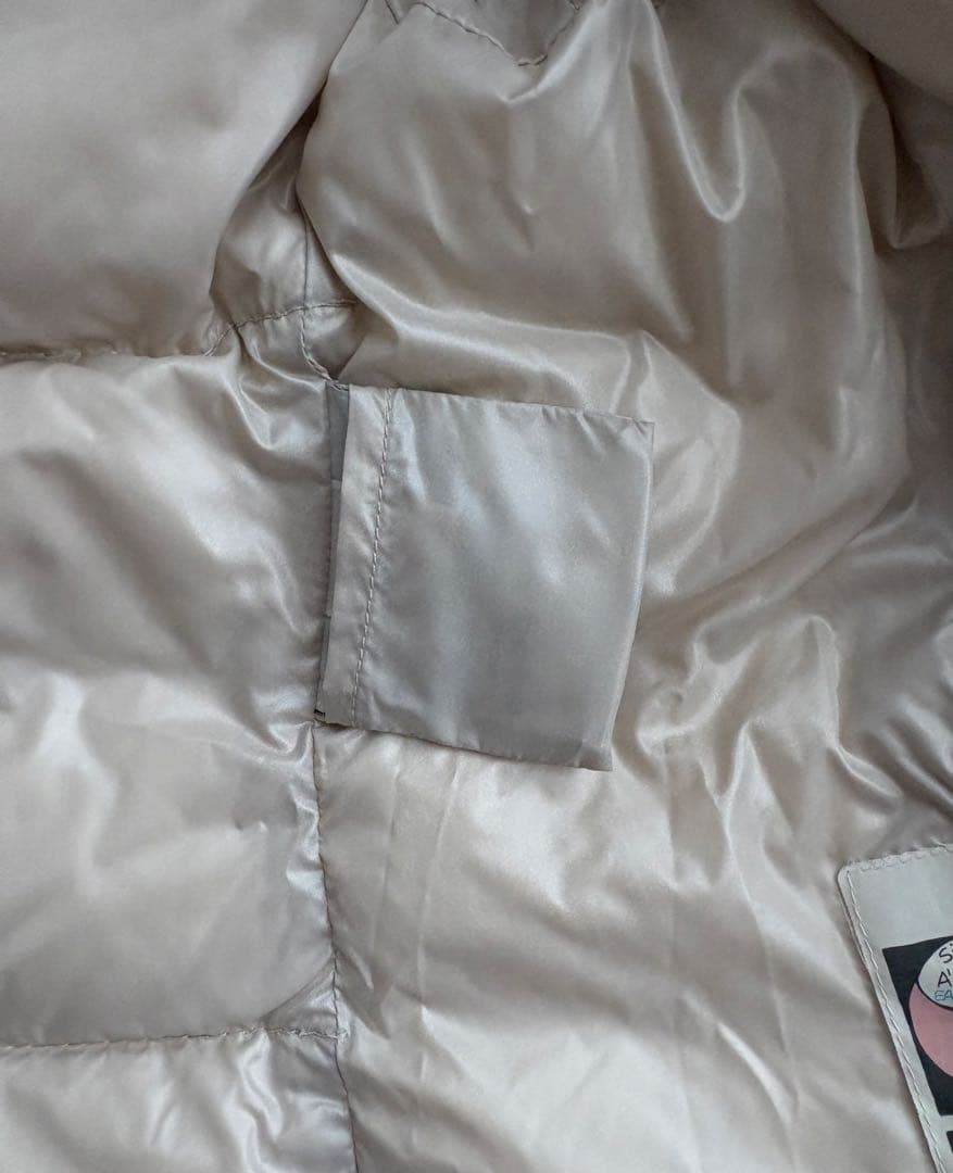 MONCLER アイボリーべーダウンベスト
