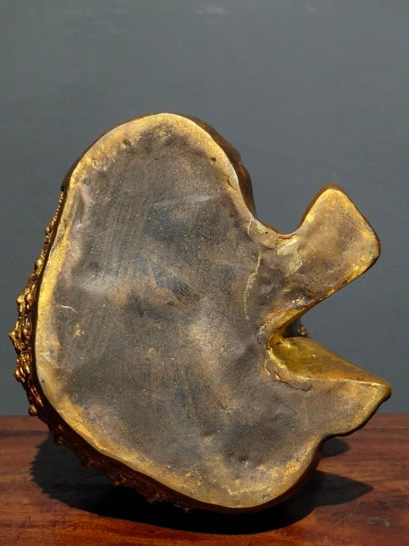 仏像　釈迦牟尼 純銅製 鎏金 置物　古美術　インテリア　逸品