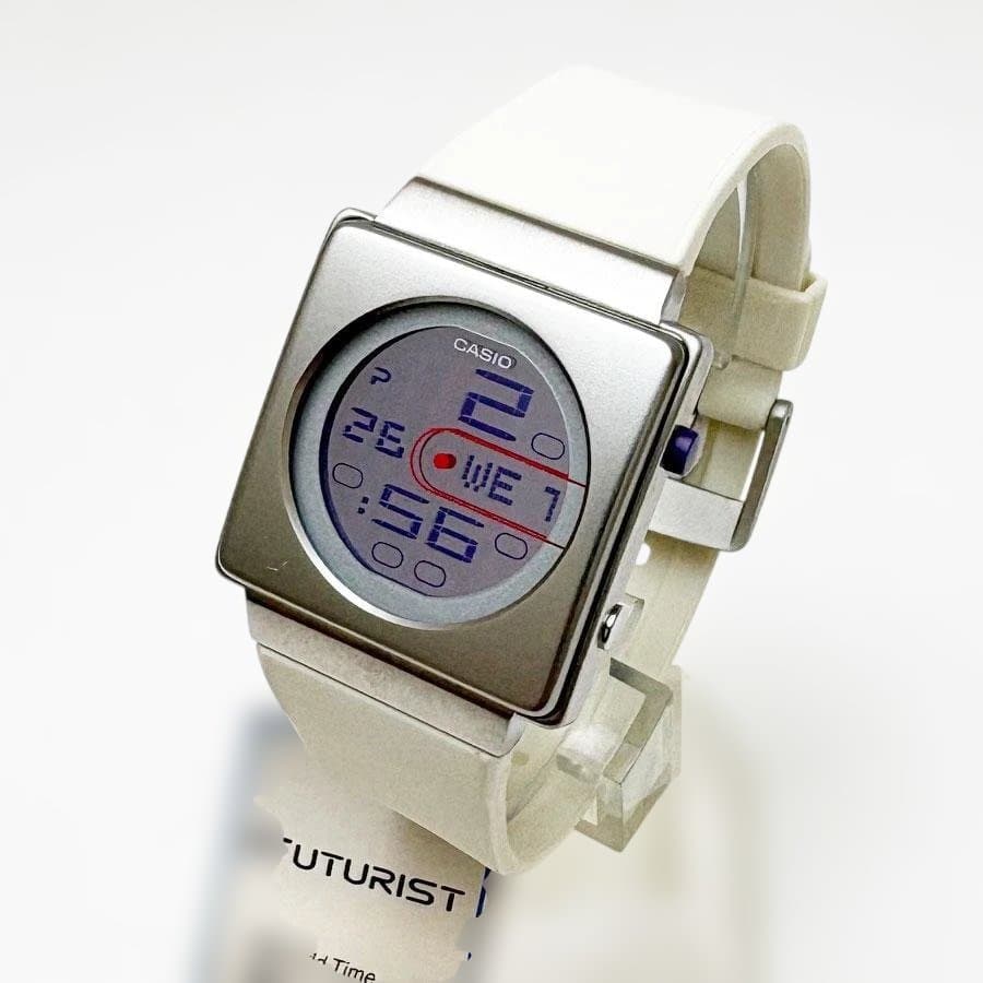 希少 CASIO FUTURIST アイボリー LA-2001 デジタル 腕時計