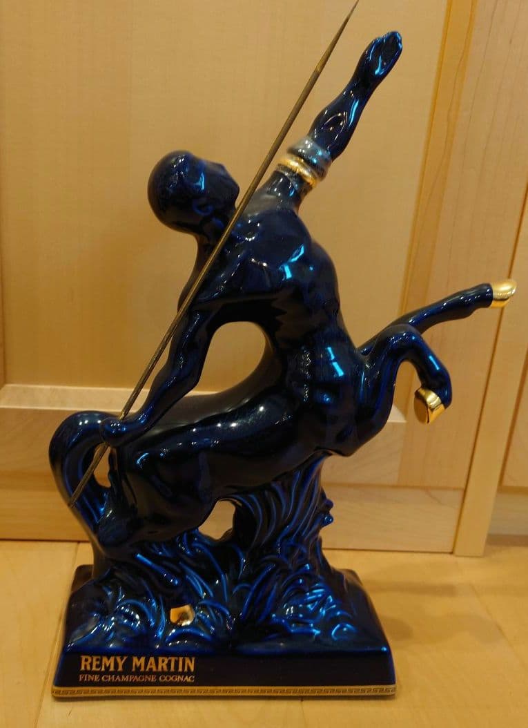 【新品未開栓】レミーマルタン　セントーリモージュ　青陶器　ケンタウロス　ボトル
