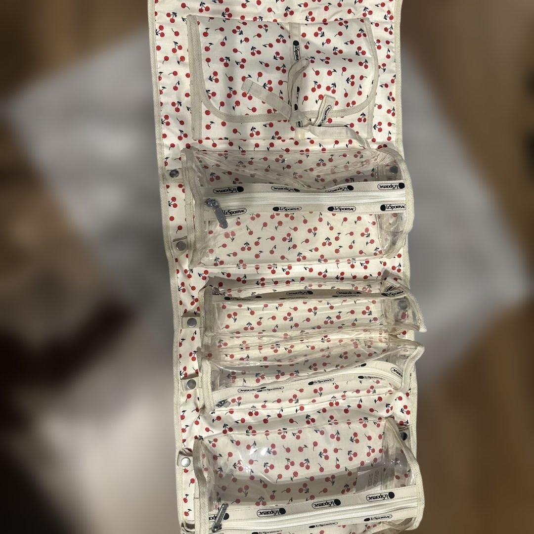 神崎恵コラボ　レスポートサック　ビューティーロールポーチ　チェリーレッドキルト