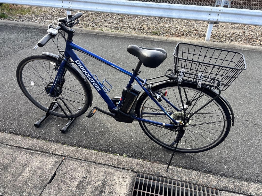 ブリヂストン 電動アシスト自転車 青 2021 直近点検済。TB1e 引取りのみ