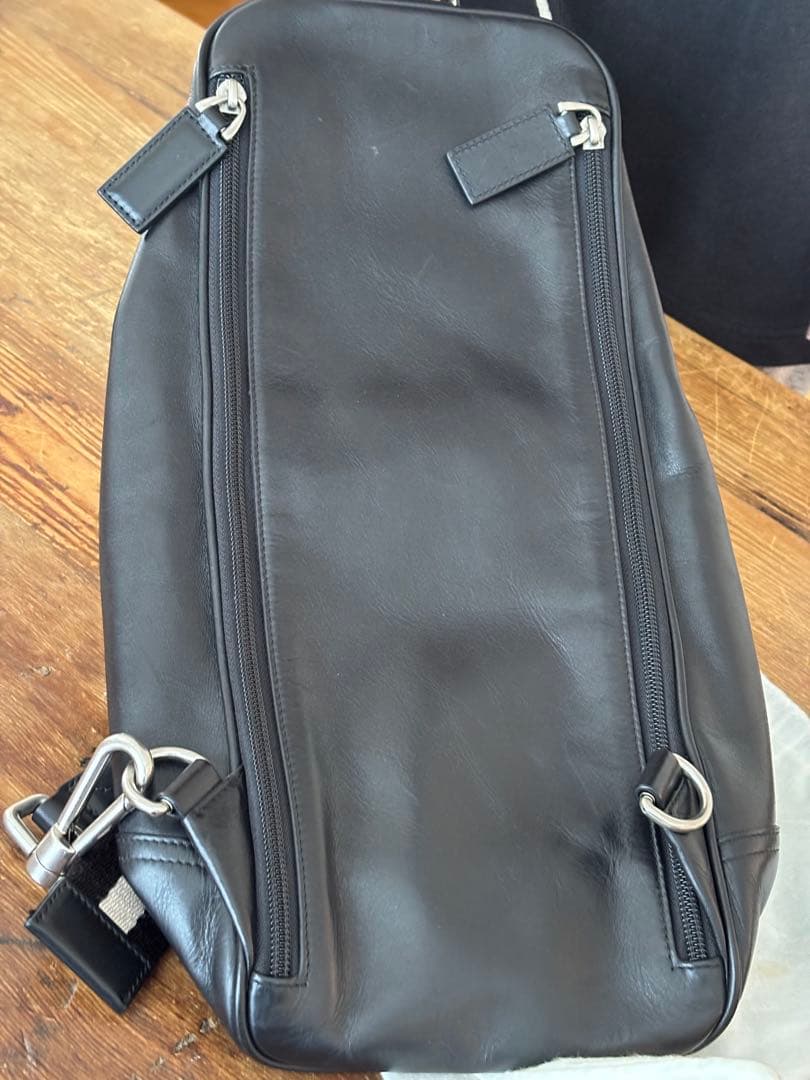 BALLY バリー レザー ボディバッグ／スリングバッグ ブラック 保存袋付き