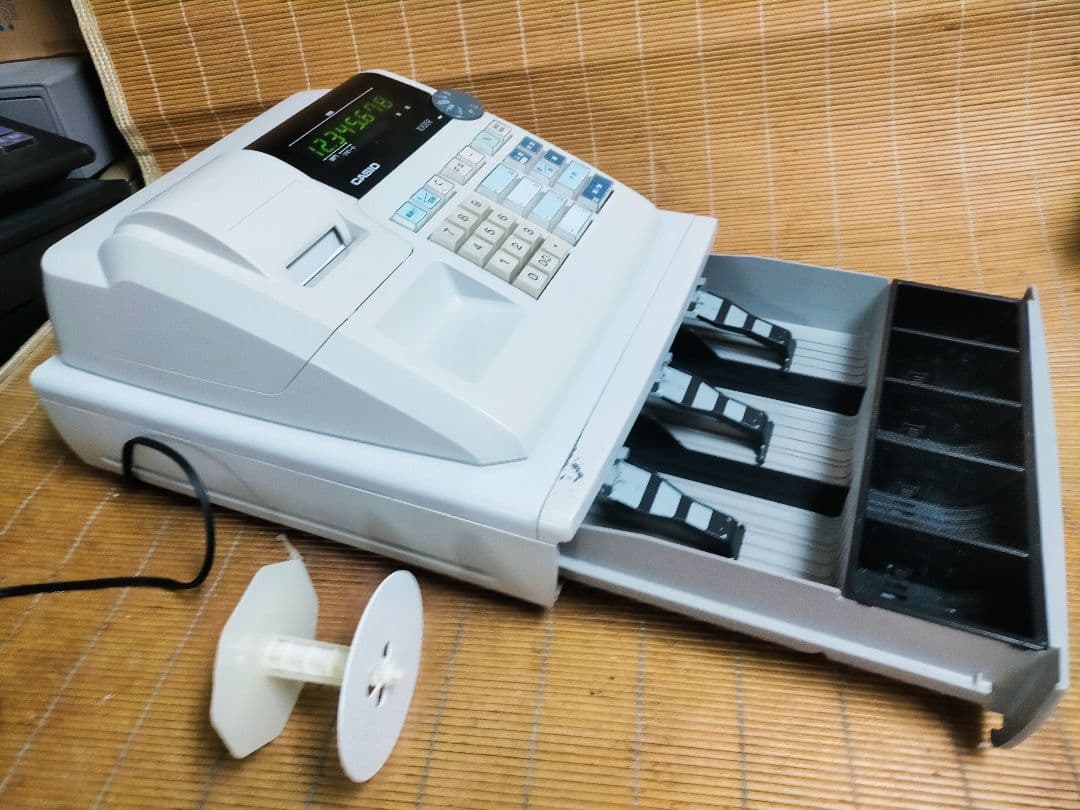 カシオレジスター　100ER　簡単便利特殊　送料込　615000