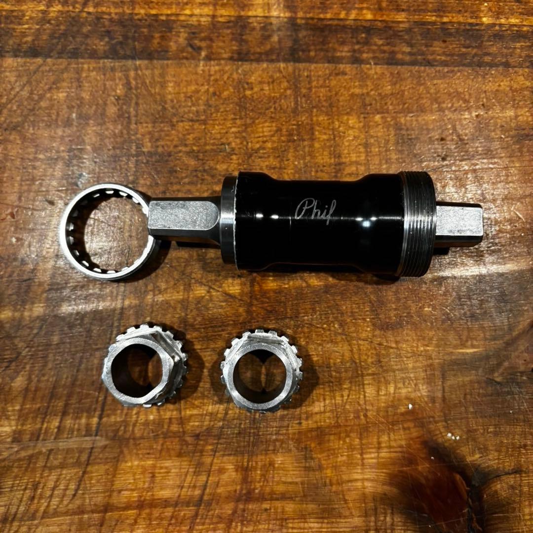 s*u様 PHIL WOODボトムブラケット　フィルウッド