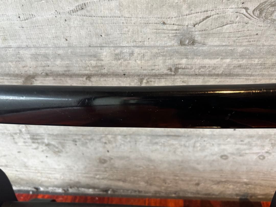 日本刀(模造刀)波紋あり 木製刀掛台付