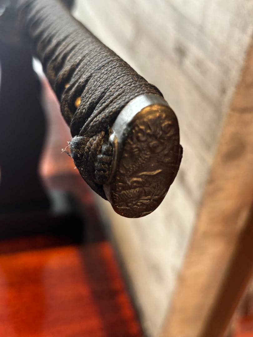 日本刀(模造刀)波紋あり 木製刀掛台付