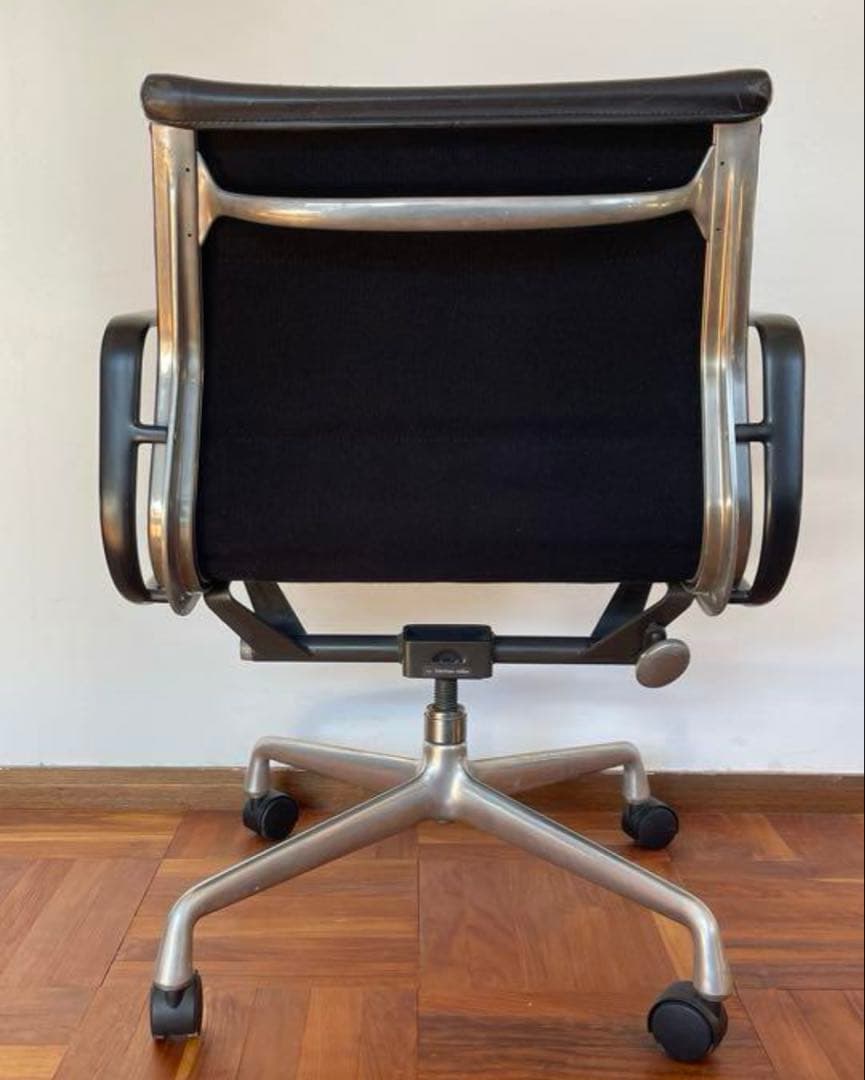 格安ハーマンミラー イームズ ソフトパッド マネジメント チェア 椅子 eams