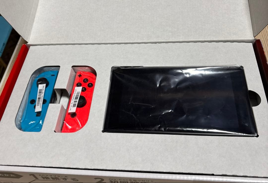 ポ*け様 完品　Nintendo Switch 保護シート　ジョイコンカバー　S