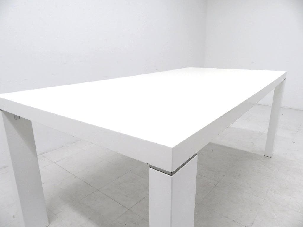 展示品　リーンロゼ　モダン　ダイニングテーブル　高級　ラグジュアリー　モダン