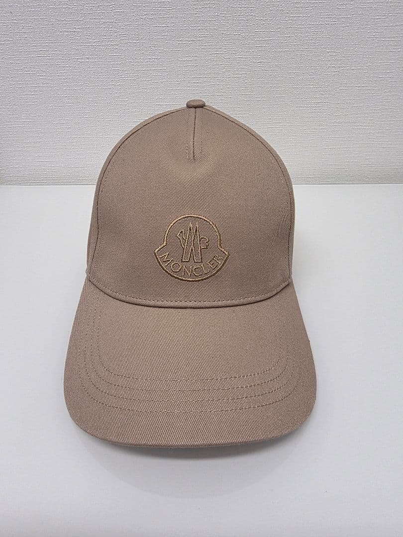 MONCLER ベースボールキャップ　ベージュ