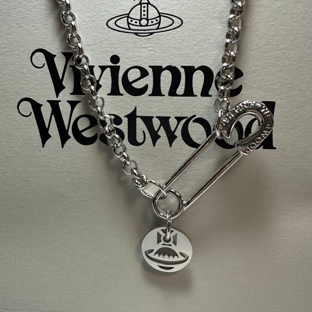 Vivienne Westwood シルバーネックレス