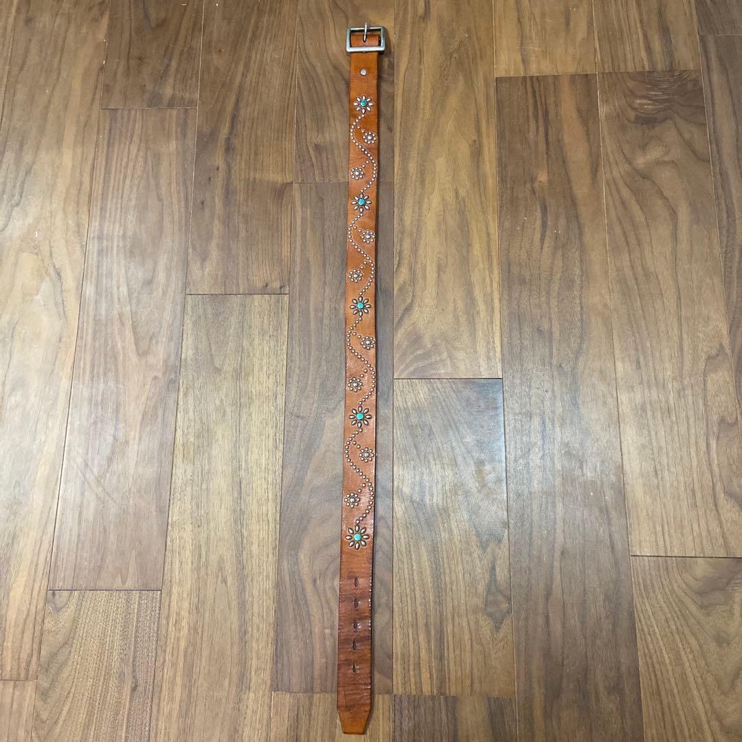 HTC フラワーターコイズ シルバースタッズ ブラウン レザー 34inch