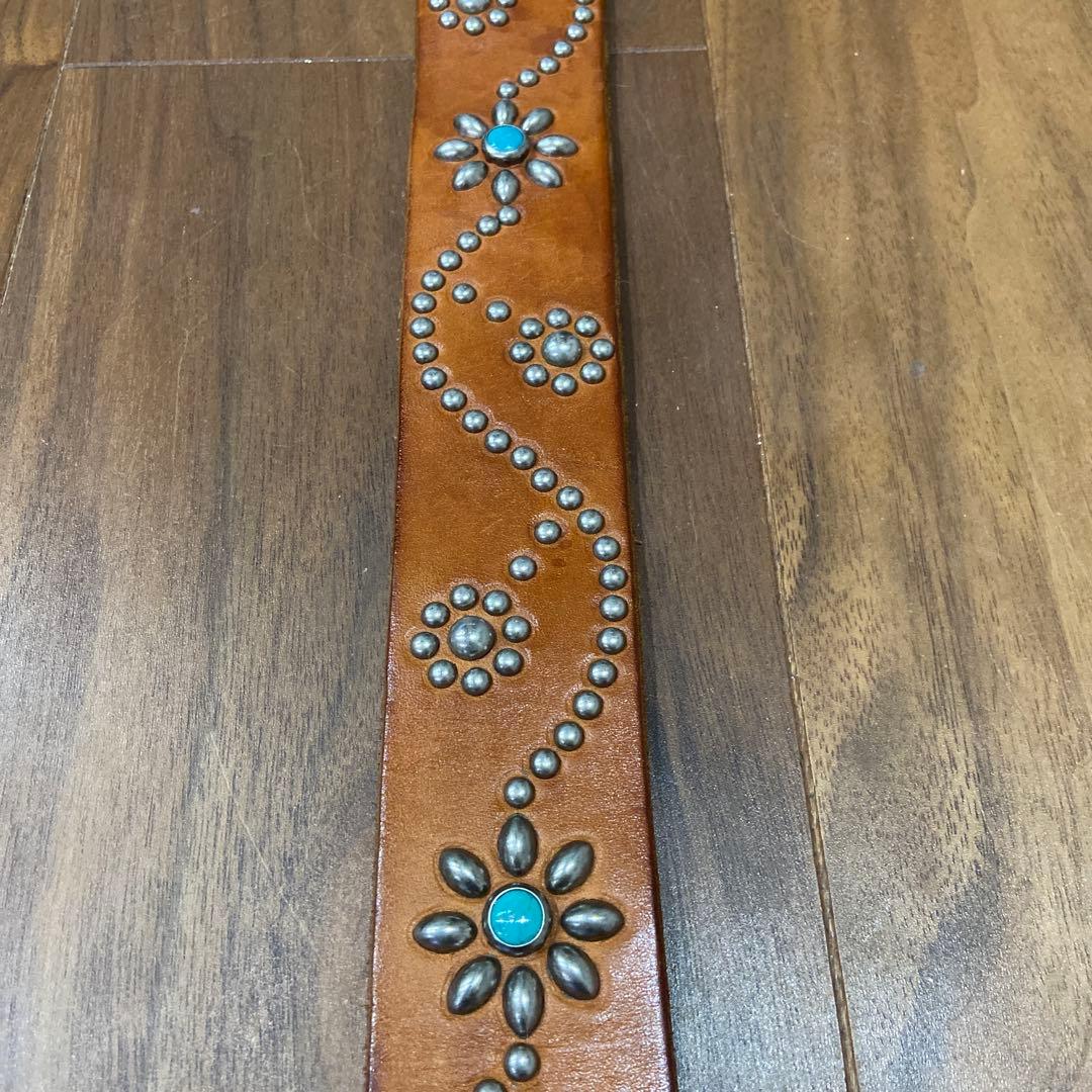 HTC フラワーターコイズ シルバースタッズ ブラウン レザー 34inch