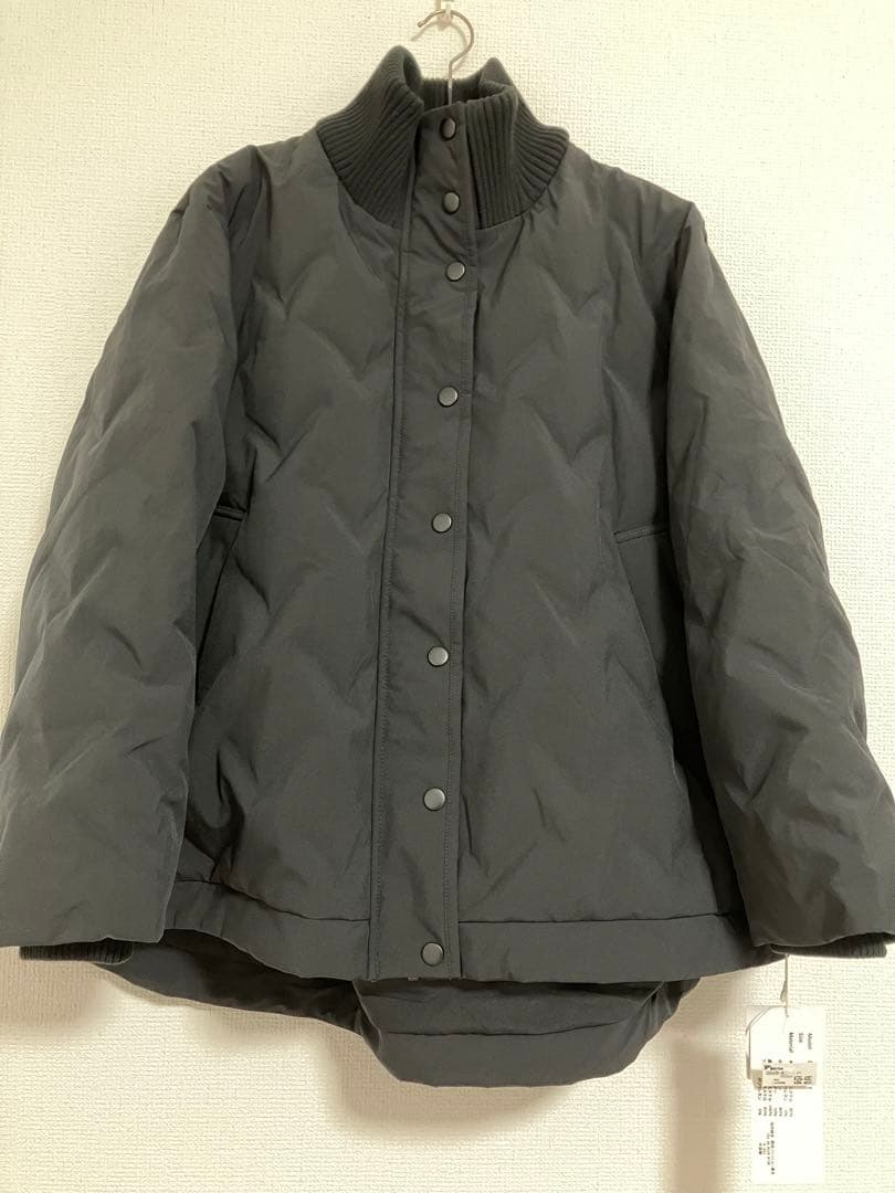 DONAMARIE ダウンジャケット　新品未使用　Ｌ-XL