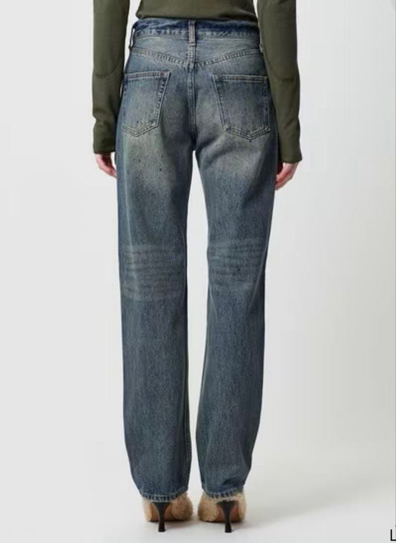 ATTISESSION スリムストレートデニムパンツ