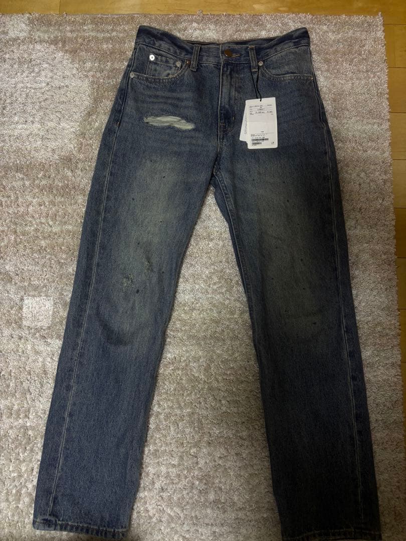 ATTISESSION スリムストレートデニムパンツ