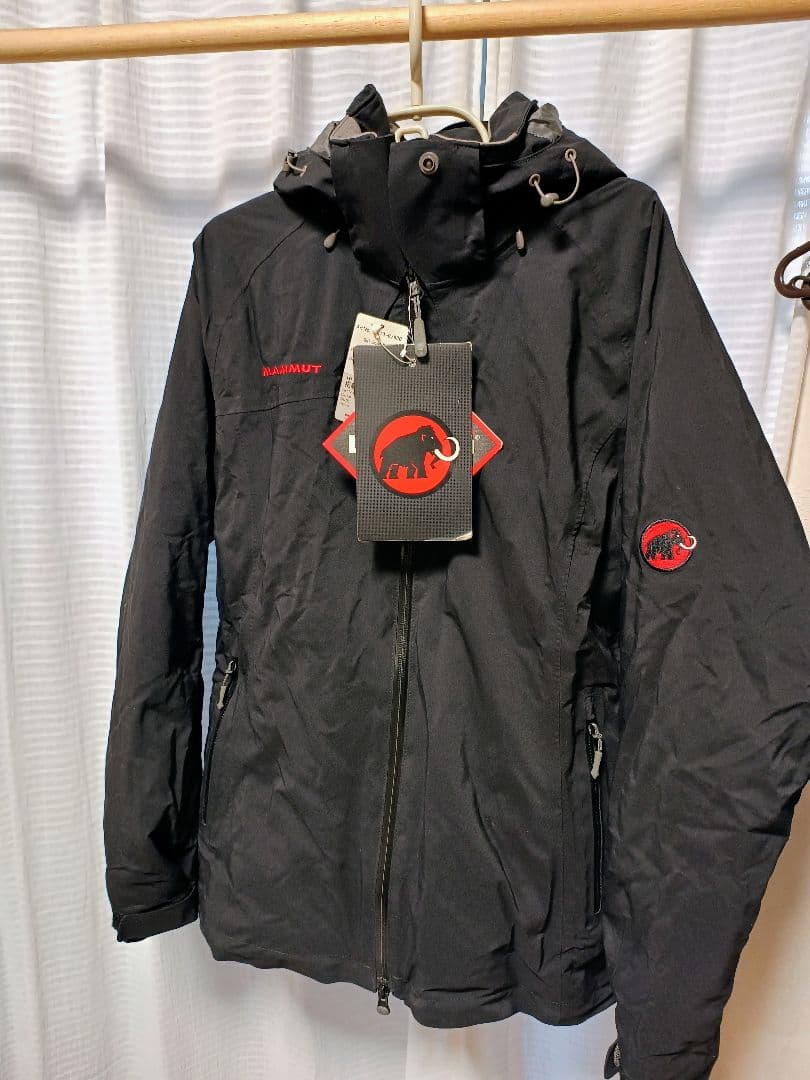 MAMMUT ブラック ウィンタージャケット S