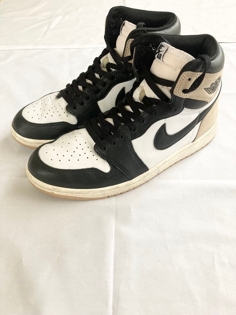 最終価格！Air Jordan 1 Retro High OG “Latte”