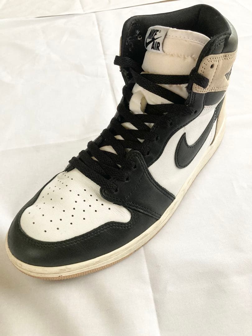 最終価格！Air Jordan 1 Retro High OG “Latte”