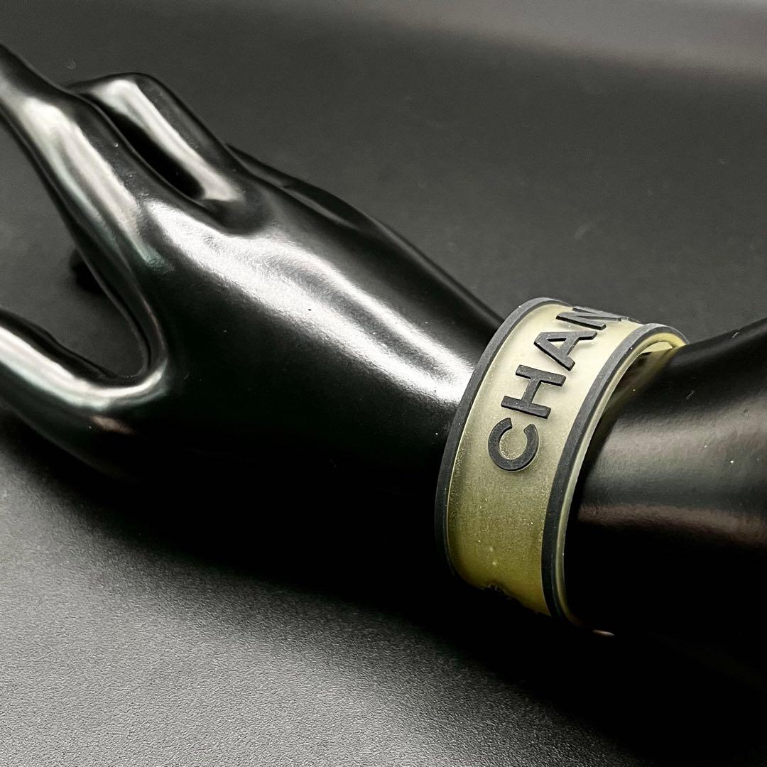 希少 CHANEL シャネル ラバーブレスレット ロゴ クローバー 立体デザイン