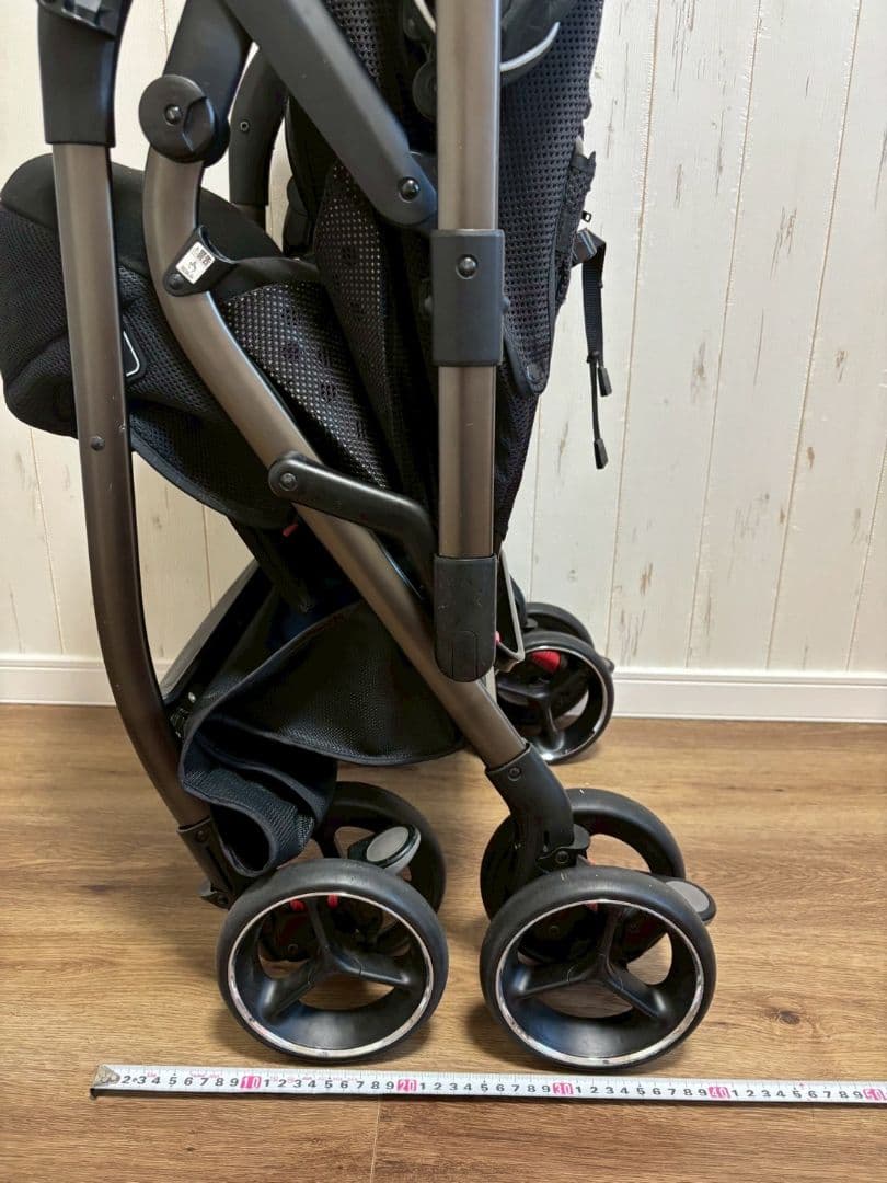 アップリカ オプティア プレミアム 高級モデルベビーカー　新生児から3歳頃向け