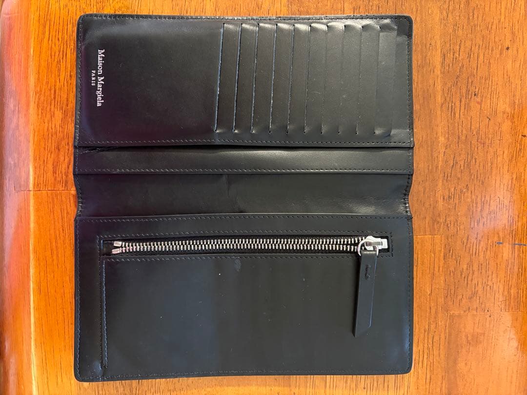 美品 定価6.8万 メゾンマルジェラ FOLD TRAVEL ２つ折り長財布