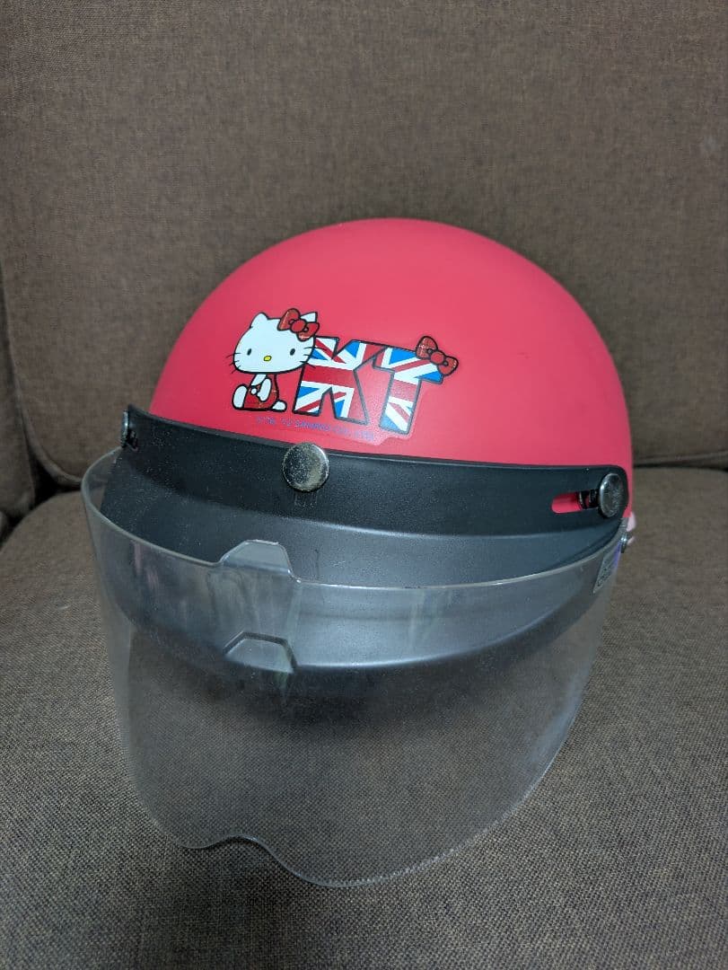 台湾　ハローキティ 半帽ヘルメット ピンク　激レア