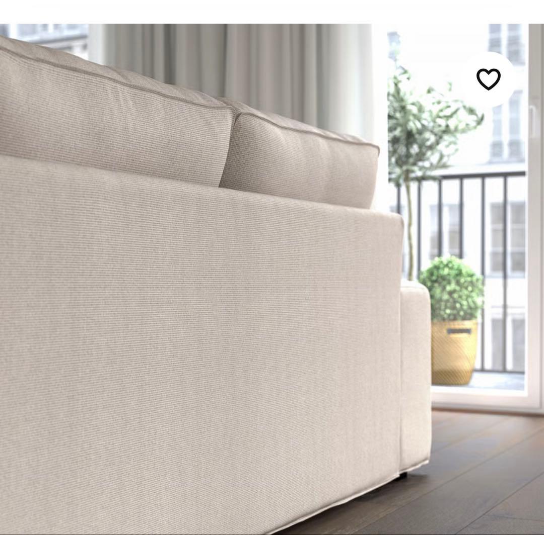 レイ　IKEA 心地よいKIVIKベージュの2人掛けソファ