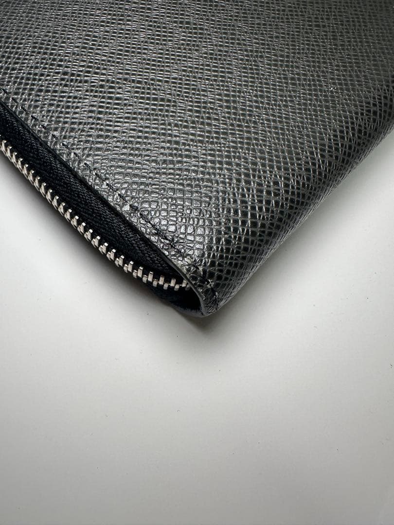 @shima様【ルイ・ヴィトン】タイガレザー ブラック長財布