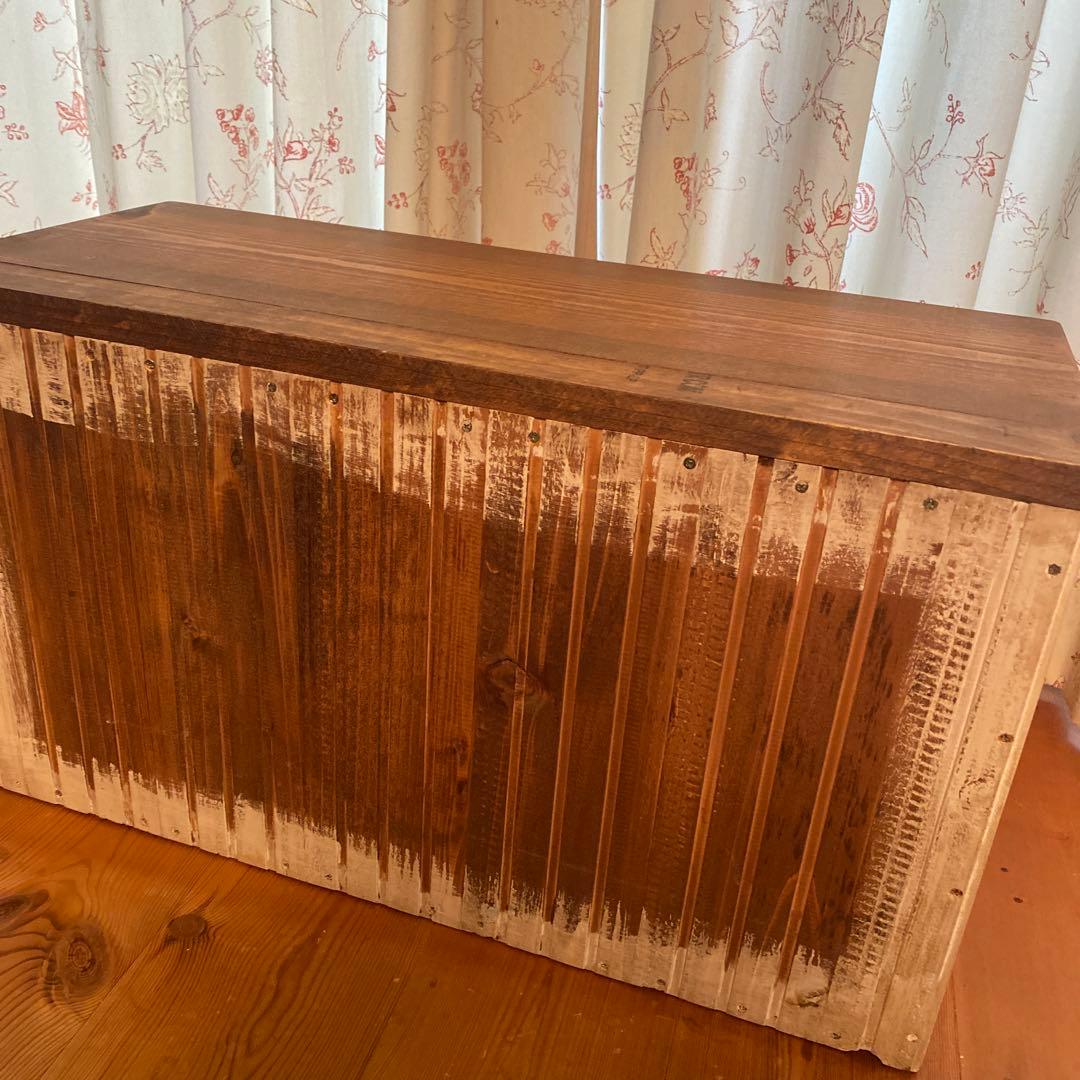 アンティークに仕上げた家具　アメリカンカントリー収納