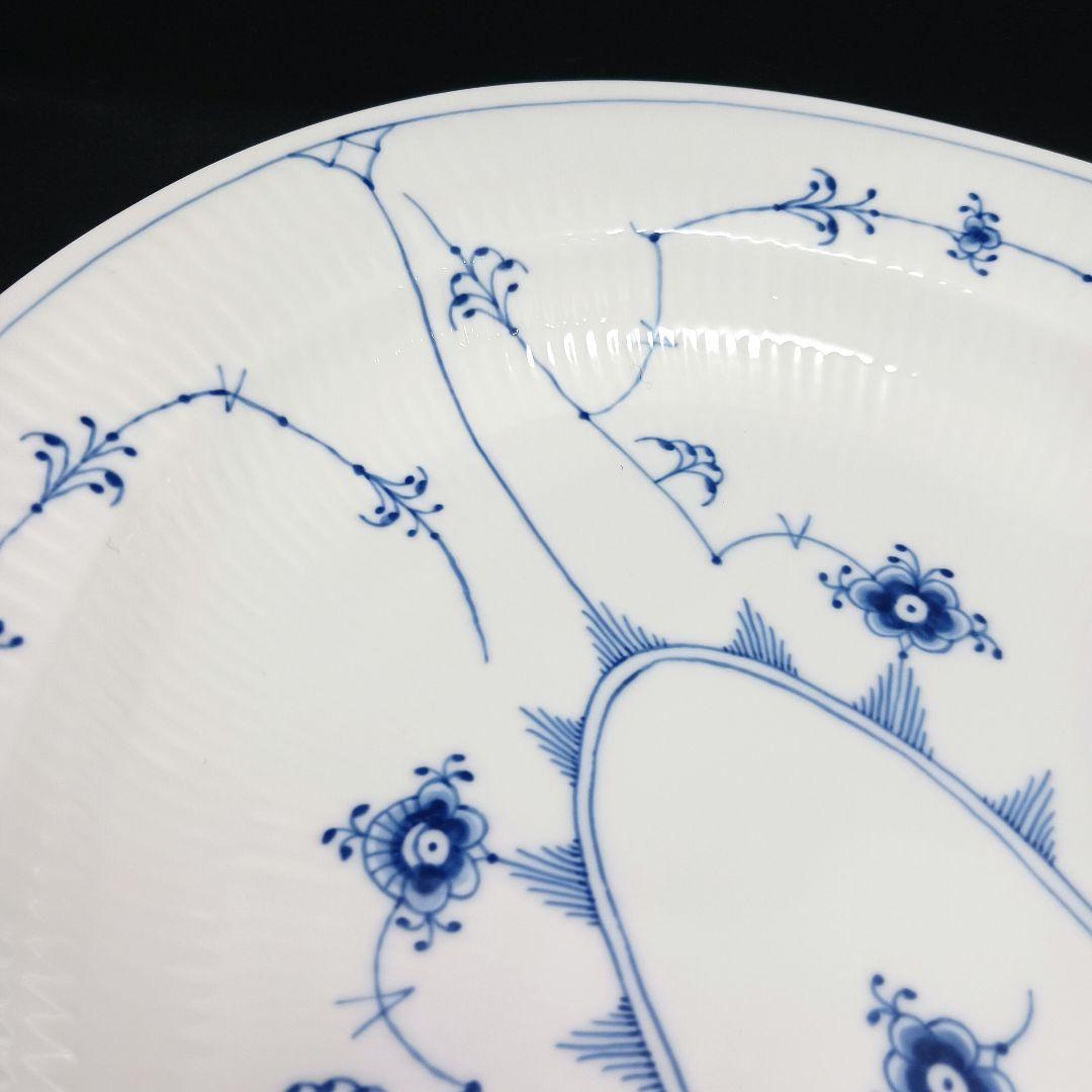 Y3332-12 ロイヤルコペンハーゲン ブルーフルーテッド オーバルディッシュ