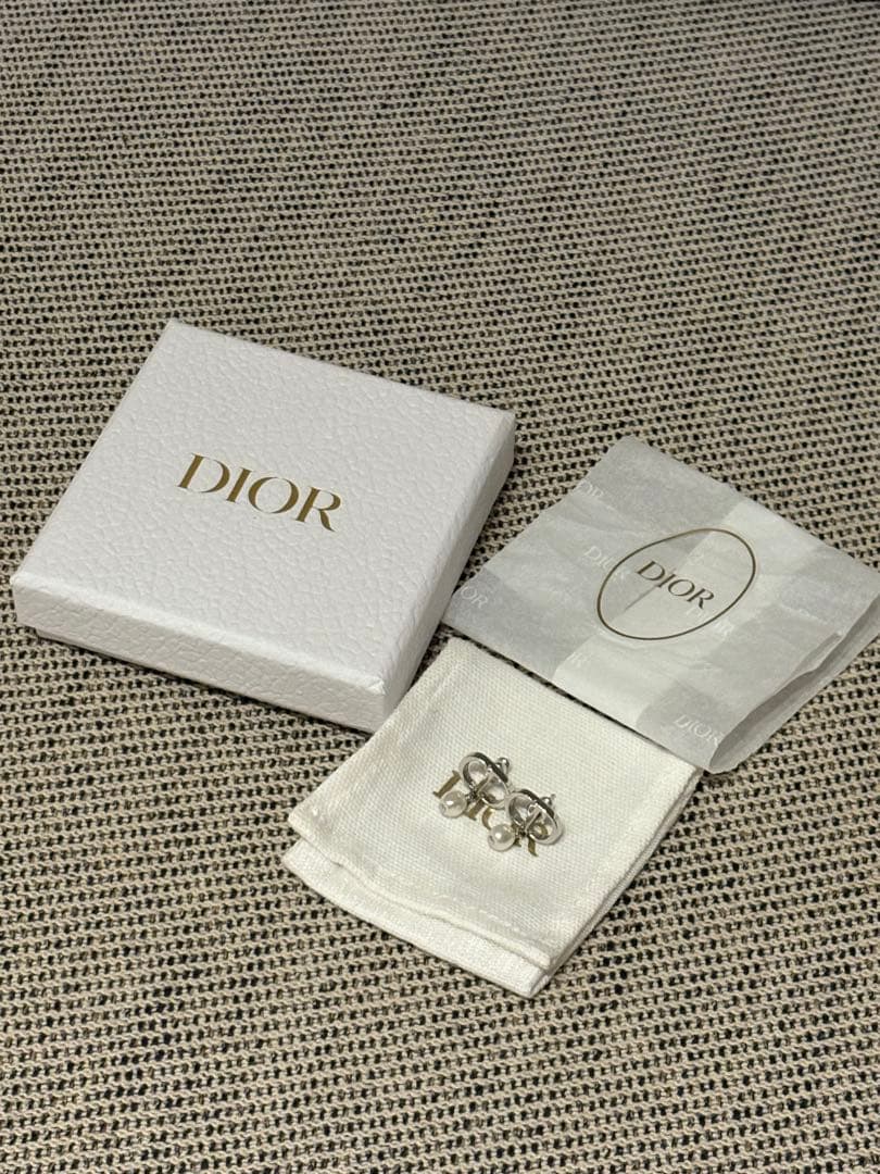 【美品‼️】Dior Petit CD ピアス メタル&レジンパール
