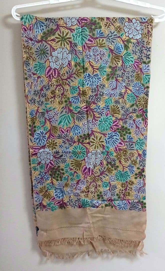 ターラブランカ　ストール　マフラー　総刺繍　未使用品