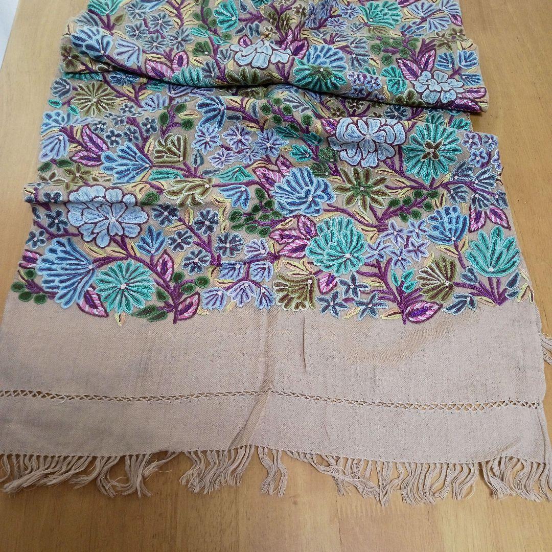 ターラブランカ　ストール　マフラー　総刺繍　未使用品