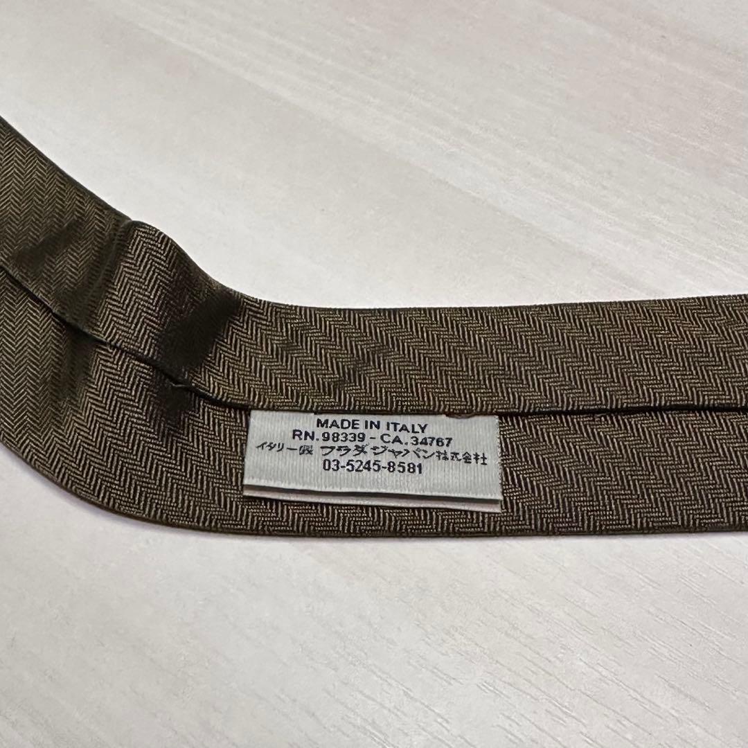 新品タグ付き☆プラダ☆ネクタイ☆カーキ☆ブラウン☆無地☆ヘリンボーン☆518