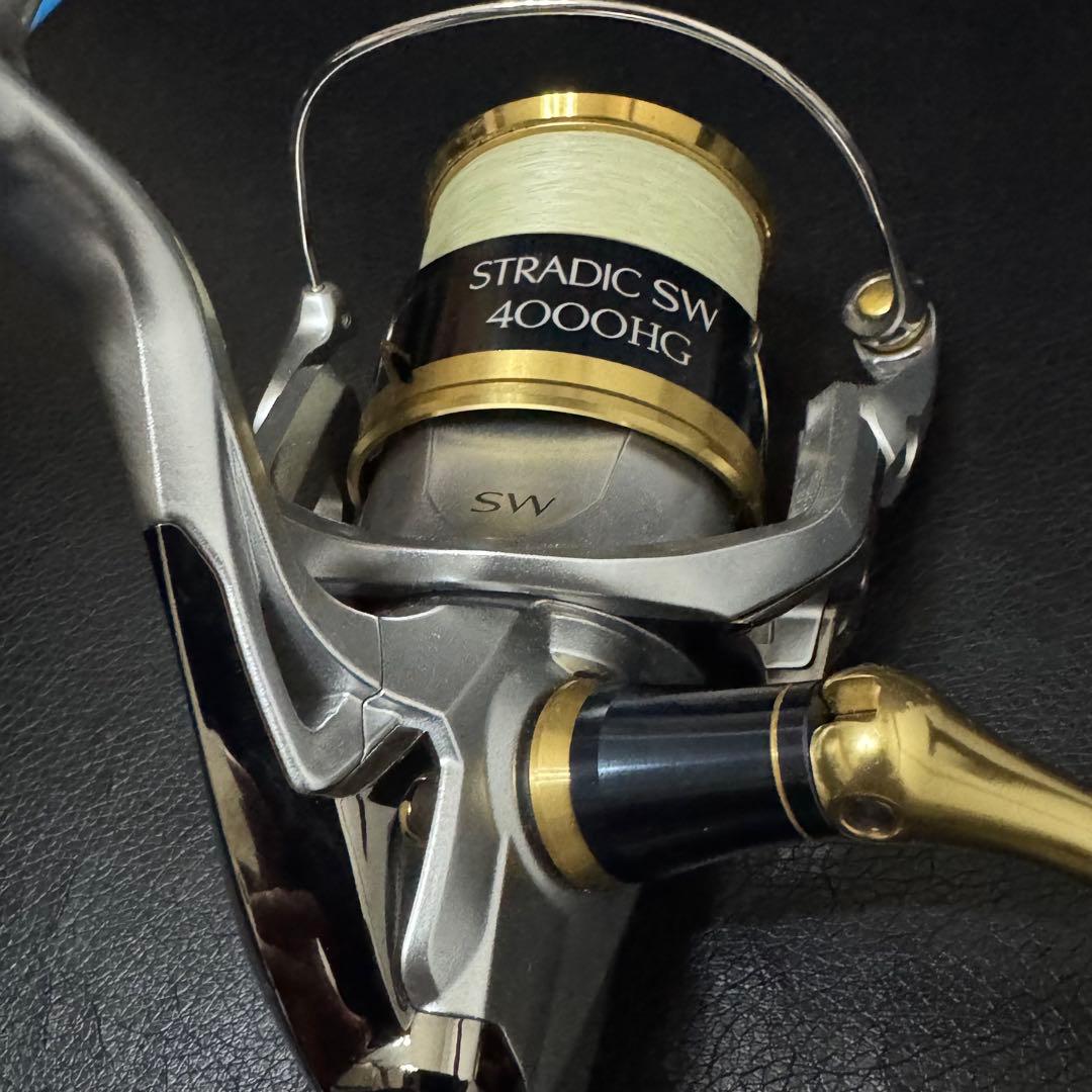 状態良好　18ストラディックSW 4000HG 傷あり