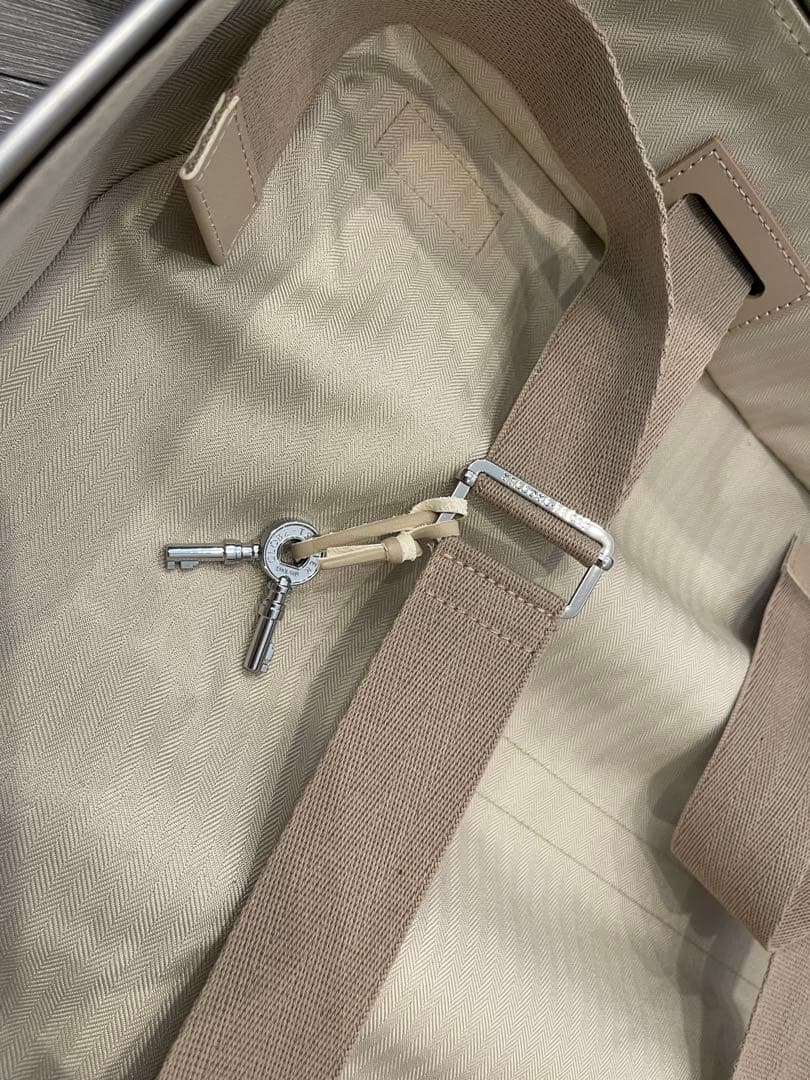 美品　GLOBE TROTTER センテナリーキャリーオンサイズ