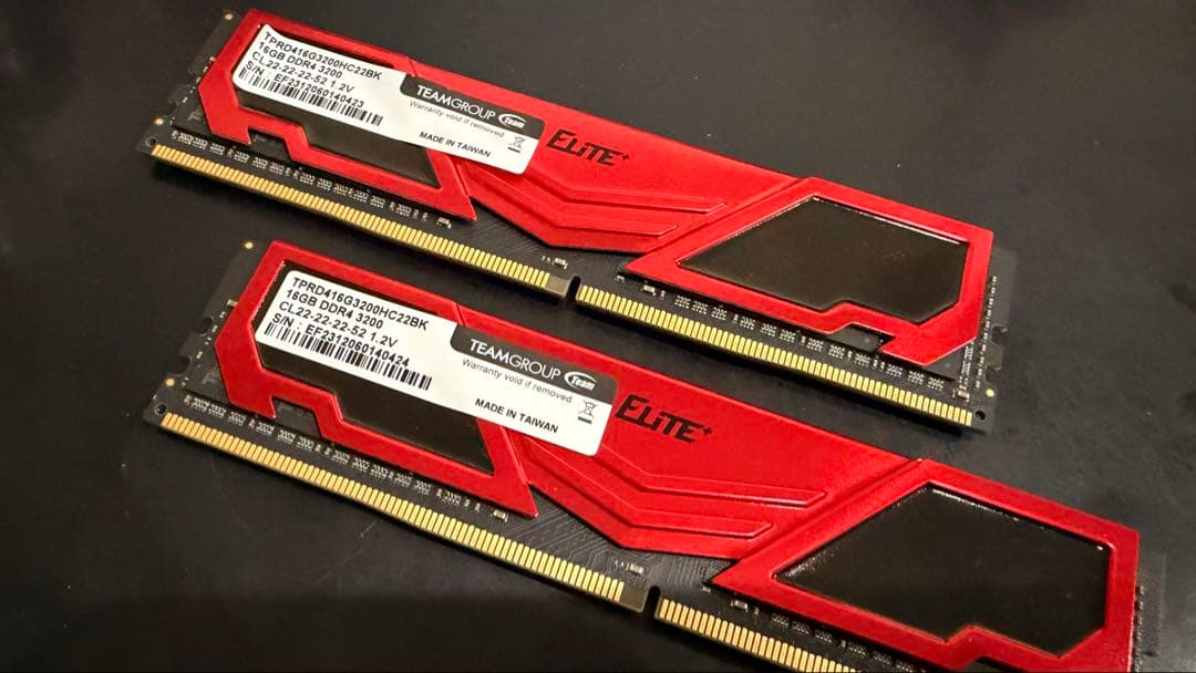 デスクトップ用メモリ　TEAMGROUP ELITE DDR4 32GB