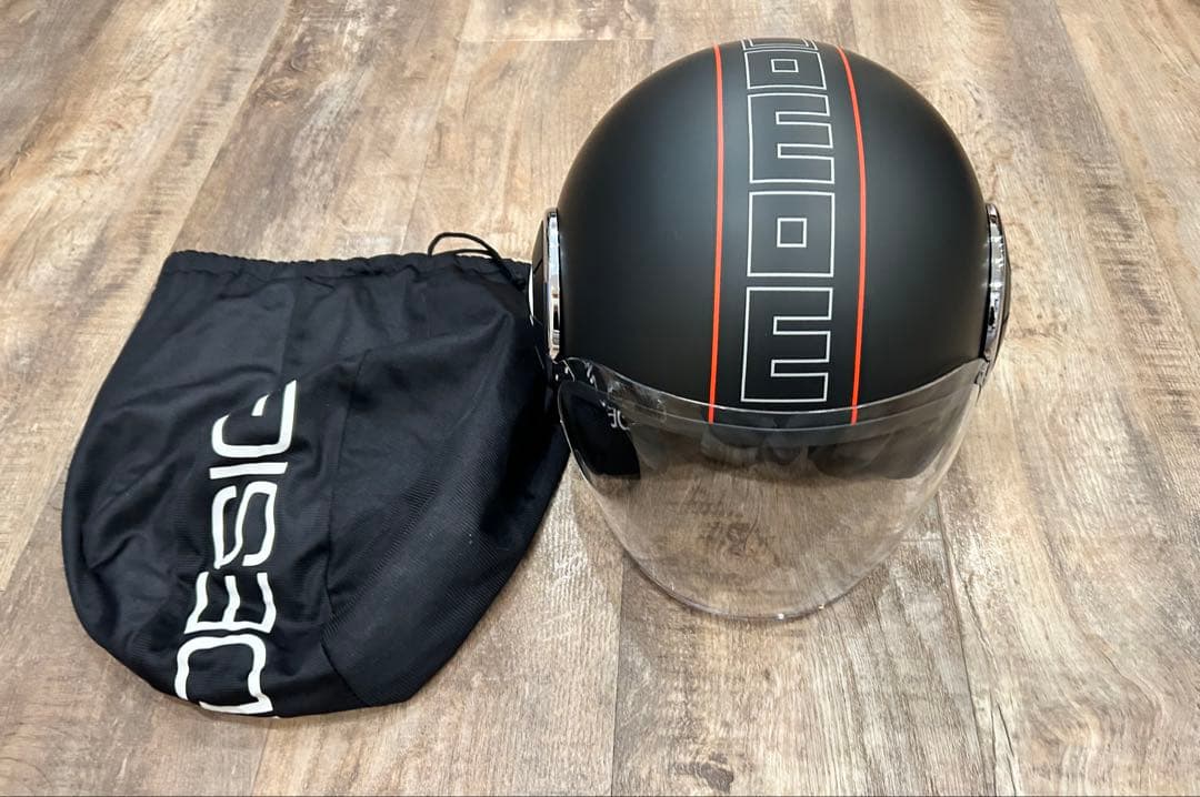 モモデザインmomo designバイクヘルメット