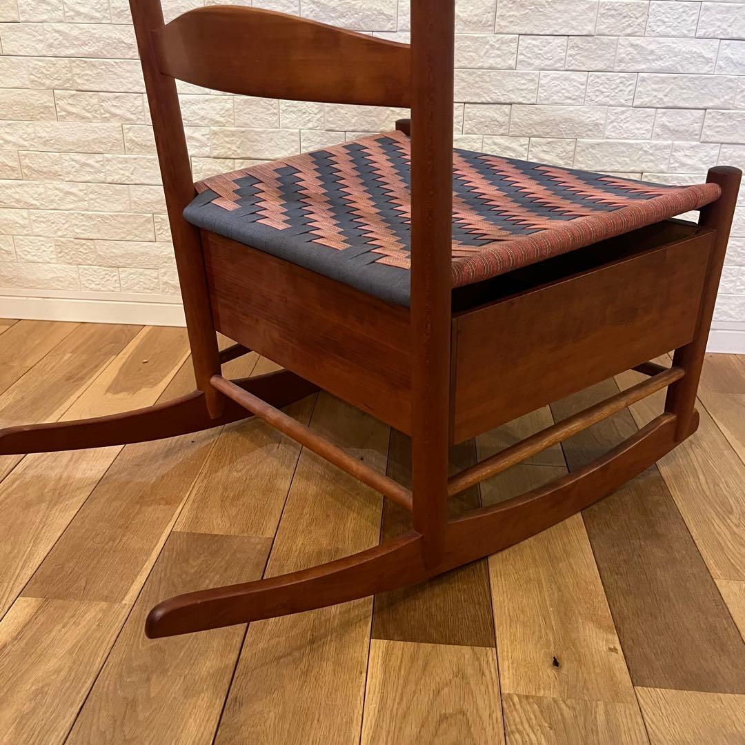 【ヴィンテージ】シェイカーデザイン　木製ロッキングチェア 引き出し付き