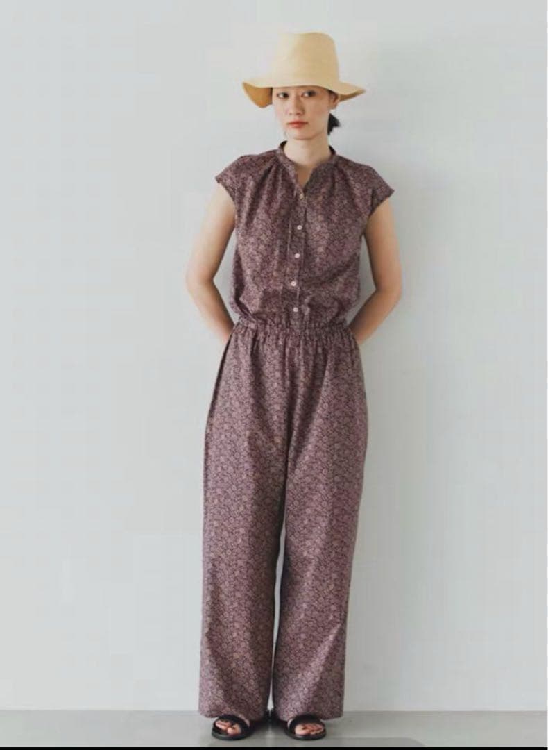 北欧、暮らしの道具店　リバティプリントのオールインワン