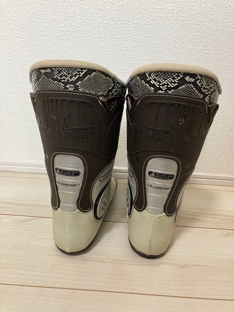 24時間限定値下げ　Bumps9 25.0-25.5 GEN Factory