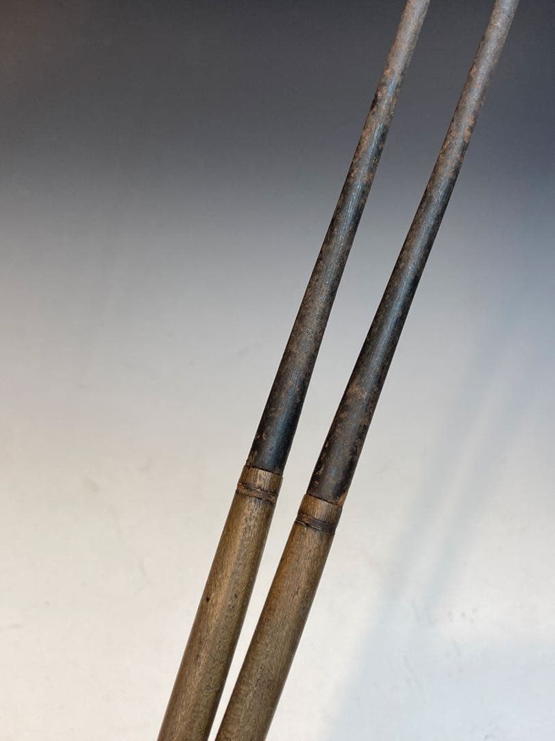 即中斎書付箱 釜師 吉羽與兵衛与兵衛 作 真鍮椎形火箸 茶道具