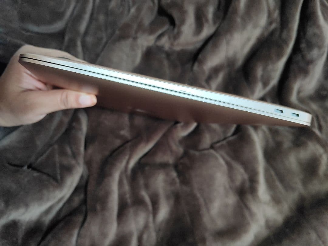 Apple MacBook Air 13インチ シルバー (ジャンク)