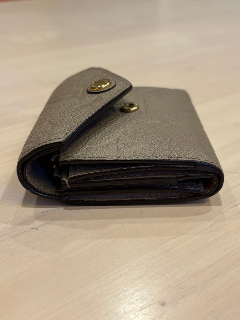 ルイヴィトン モノグラム ポルトフォイユ・ゾエ トゥルトレール