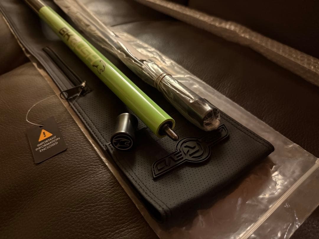 気まぐれ値下げPREDATOR BK RUSH NEON GREEN SW