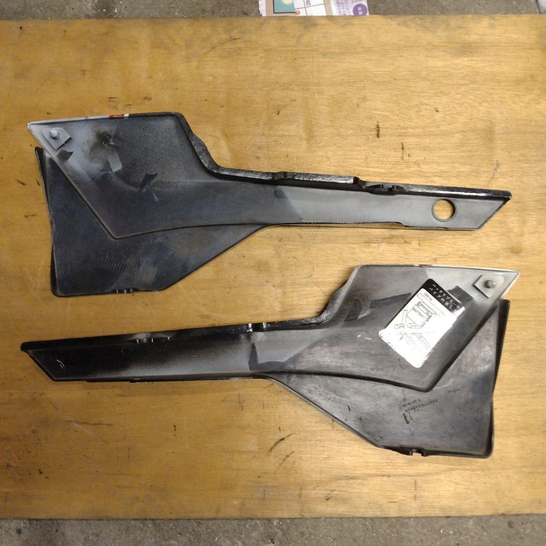 rz１２５サイドカバーセット