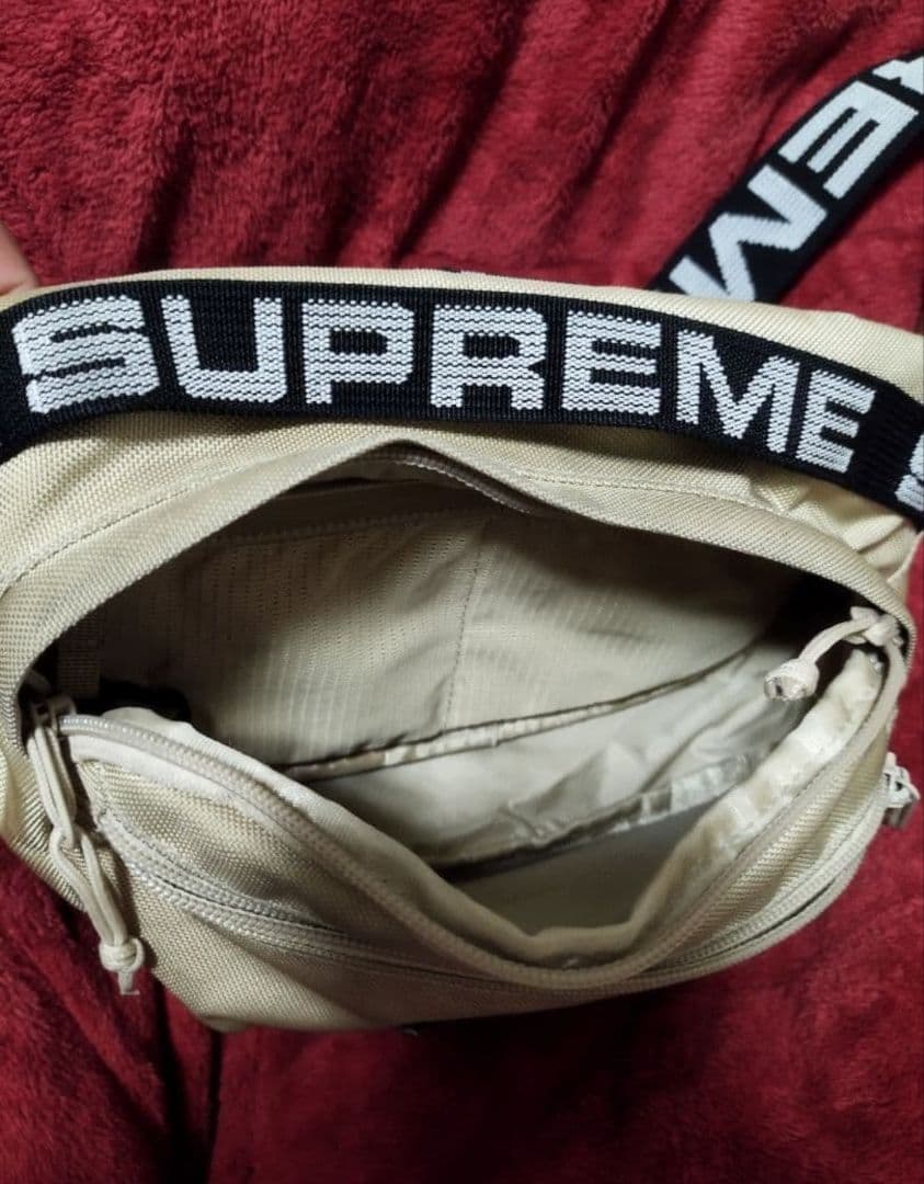 2/7まで！ 売切価格！美品【最安値】Supreme 18ssウエストバッグ