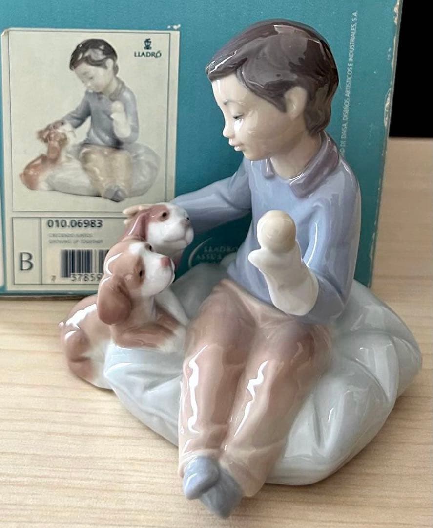 ミ*ト様 ※オリジナルボックス付属　LLADRO リヤドロ 『僕の友達』6983